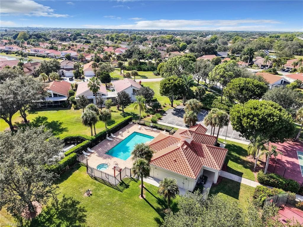 164 Sabal Lake DR, NAPLES FL 34104-25