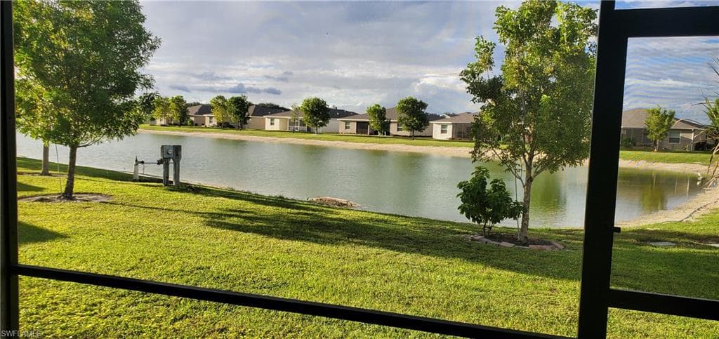 10709 Crossback LN, LEHIGH ACRES FL 33936-2