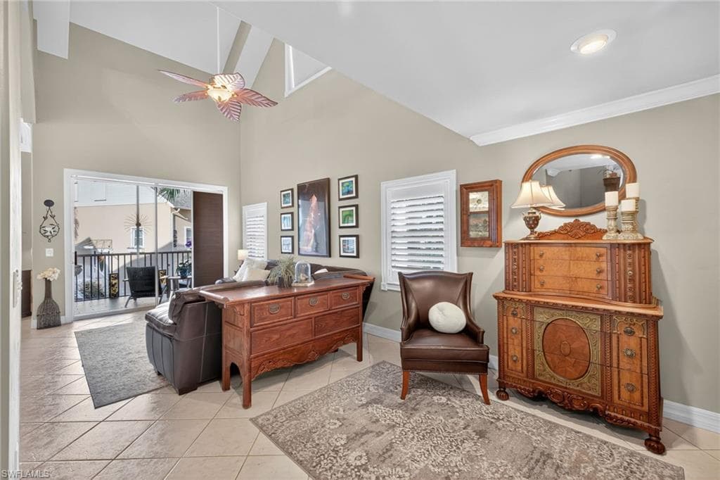 821 James ST, FORT MYERS FL 33916-1