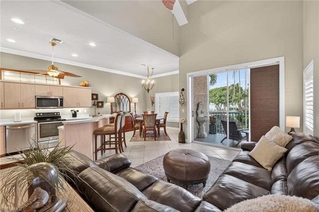 821 James ST, FORT MYERS FL 33916-5