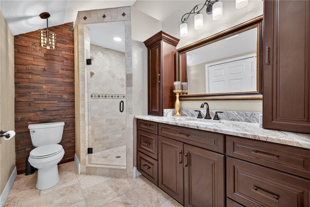 821 James ST, FORT MYERS FL 33916-21