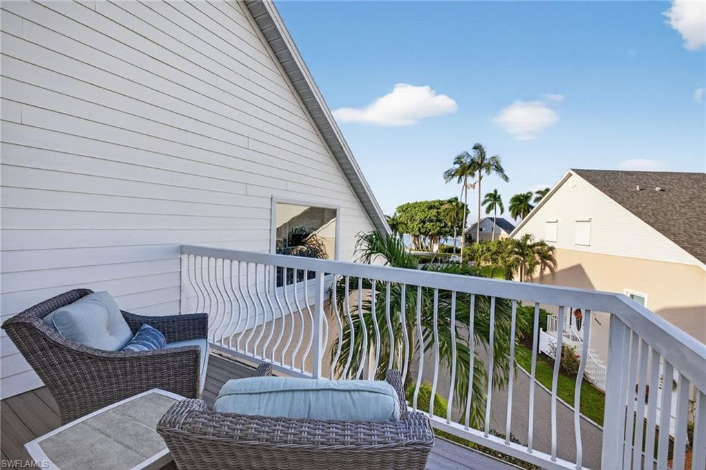 821 James ST, FORT MYERS FL 33916-23