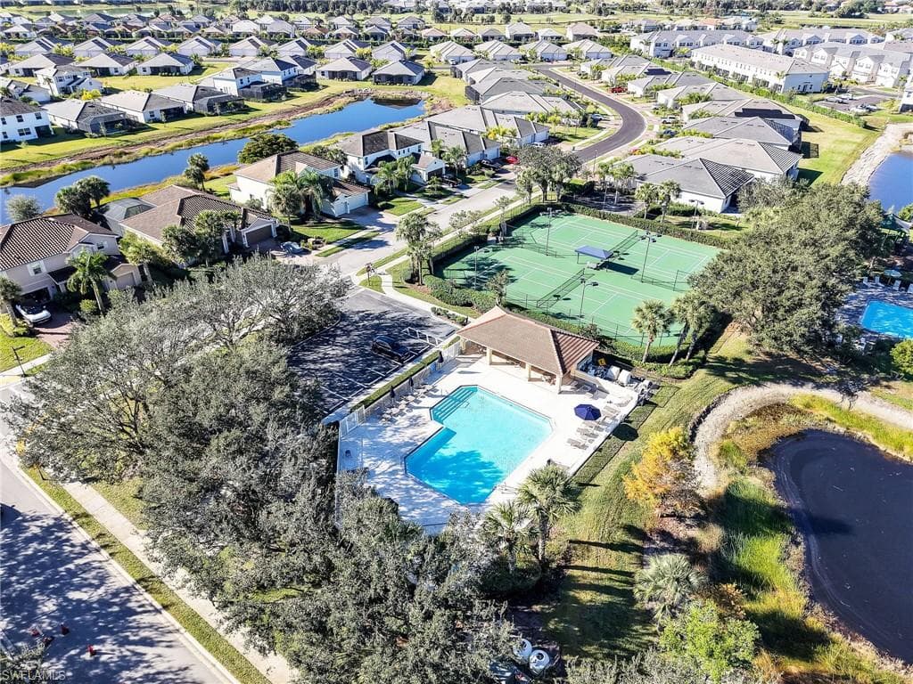2270 Avocado LN, NAPLES FL 34120-42
