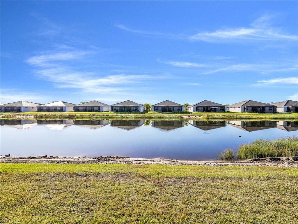 2270 Avocado LN, NAPLES FL 34120-35