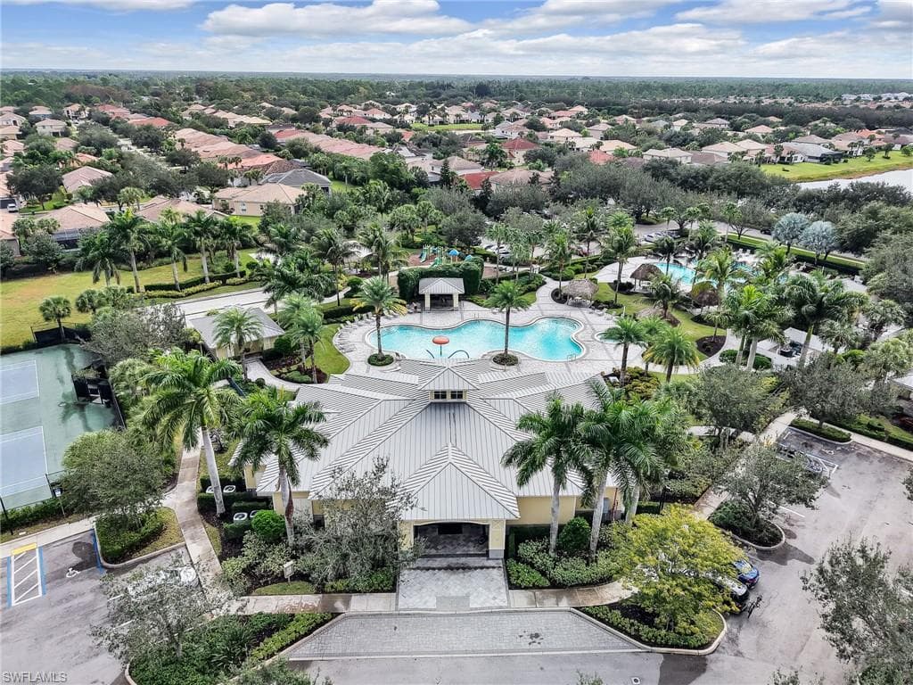 2270 Avocado LN, NAPLES FL 34120-39
