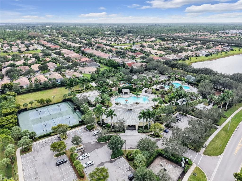 2270 Avocado LN, NAPLES FL 34120-38