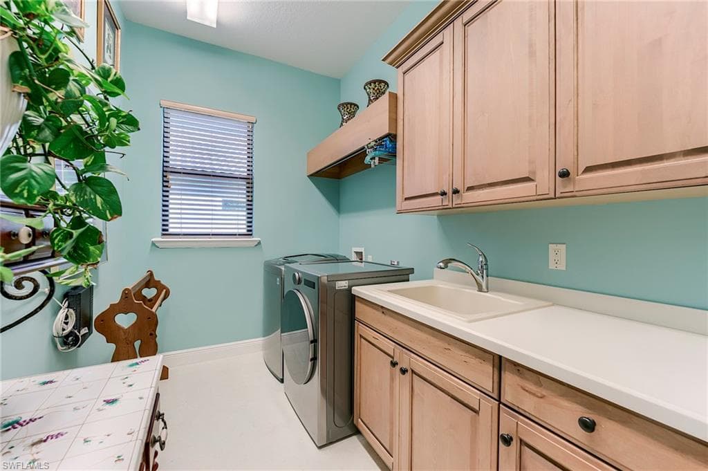 6891 Lakewood Isle DR, FORT MYERS FL 33908-29