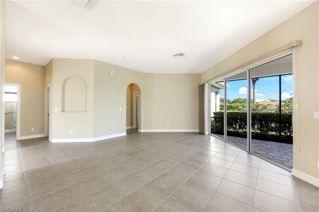 28251 L Burton Fletcher CT, BONITA SPRINGS FL 34135-5