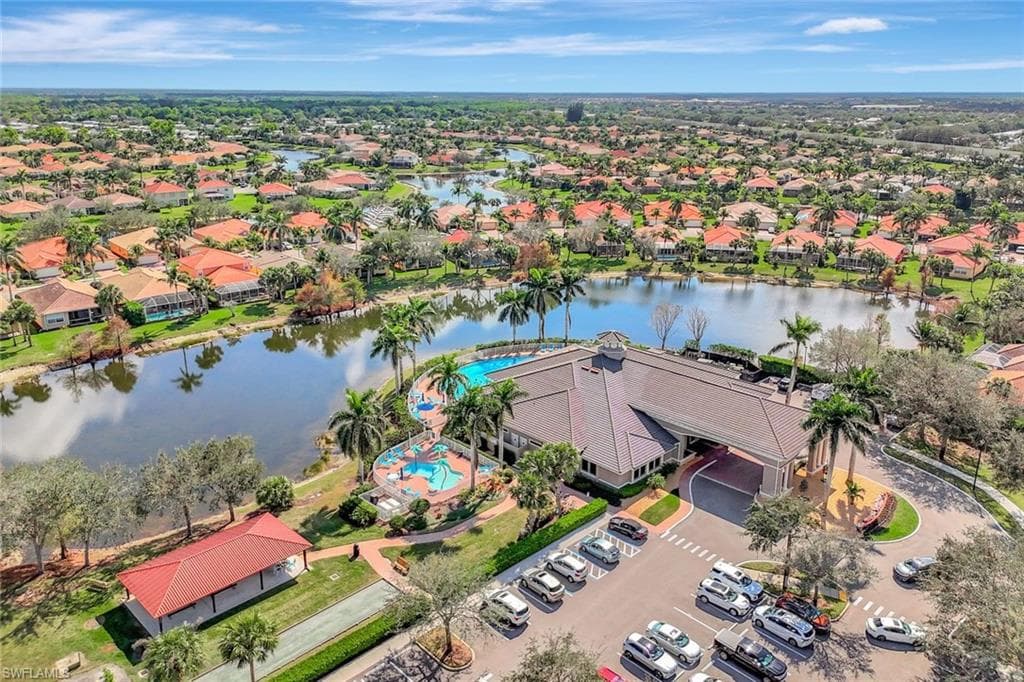 14558 Manchester DR, NAPLES FL 34114-37