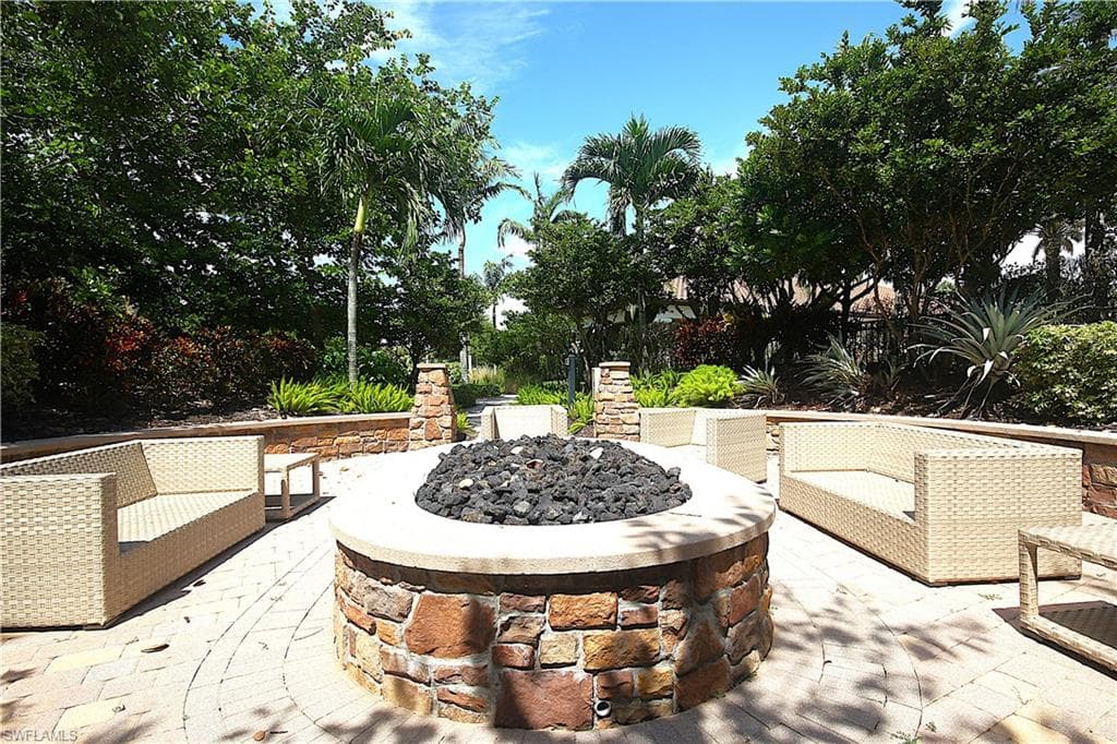 8558 Maggiore CT, NAPLES FL 34114-42