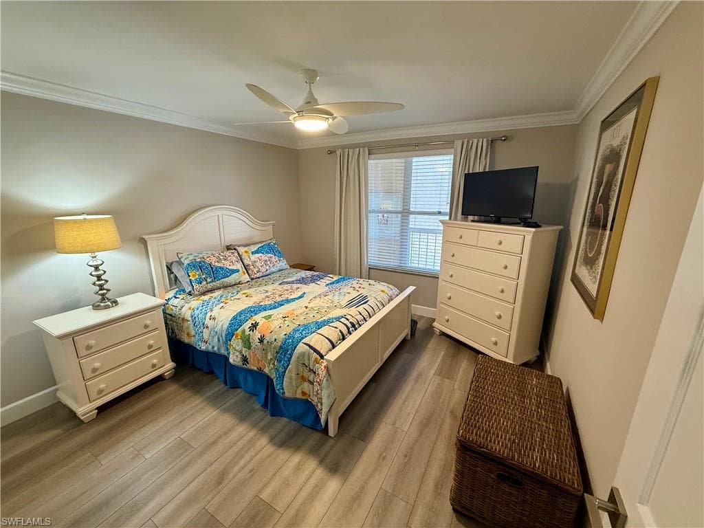 300 Horse Creek DR # 307, NAPLES FL 34110-19