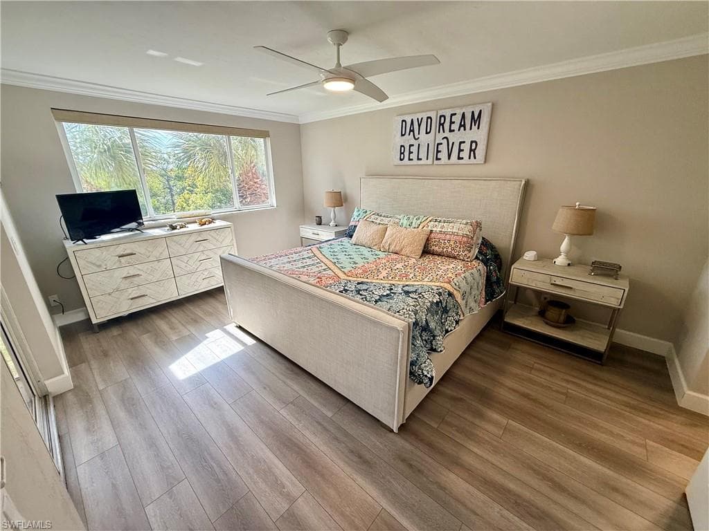 300 Horse Creek DR # 307, NAPLES FL 34110-9