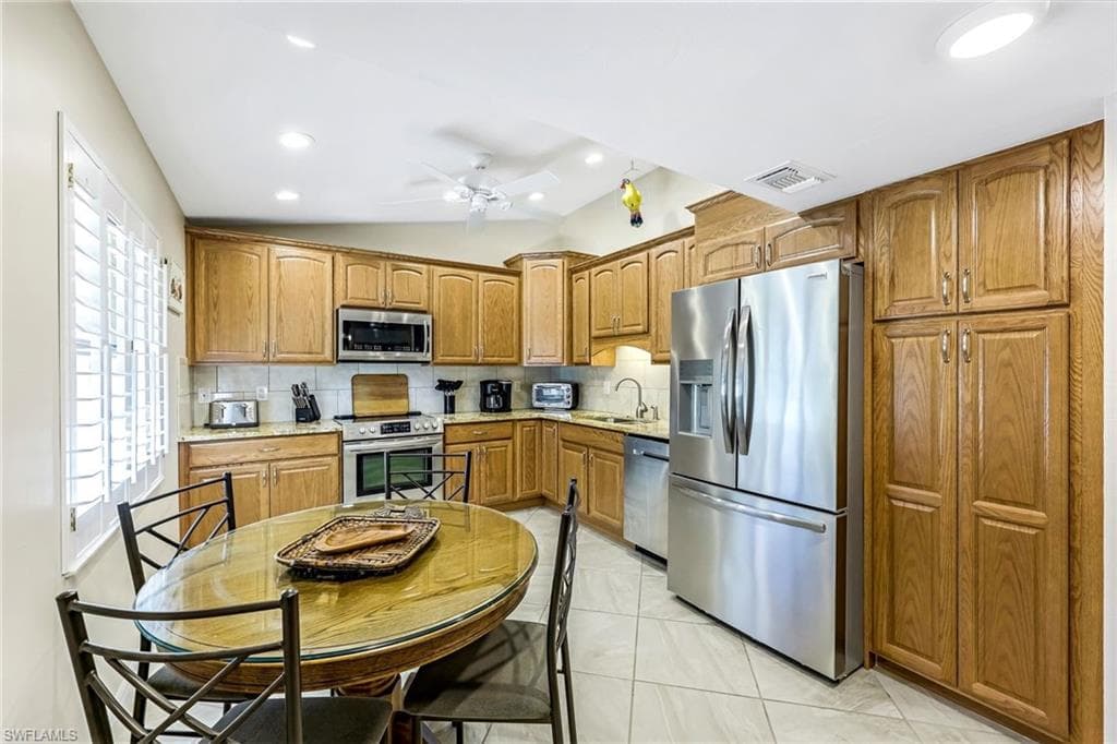 194 Albi RD # 8, NAPLES FL 34112-6