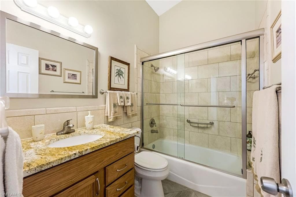 194 Albi RD # 8, NAPLES FL 34112-13