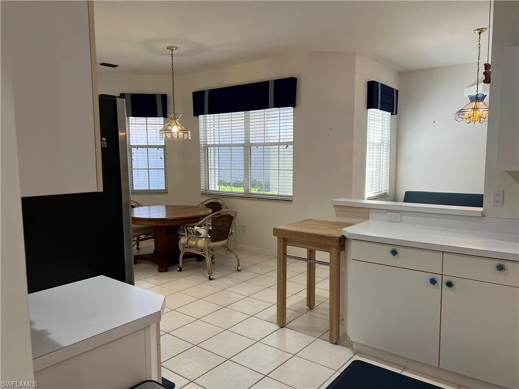 2081 Crestview WAY # A7, NAPLES FL 34119-10