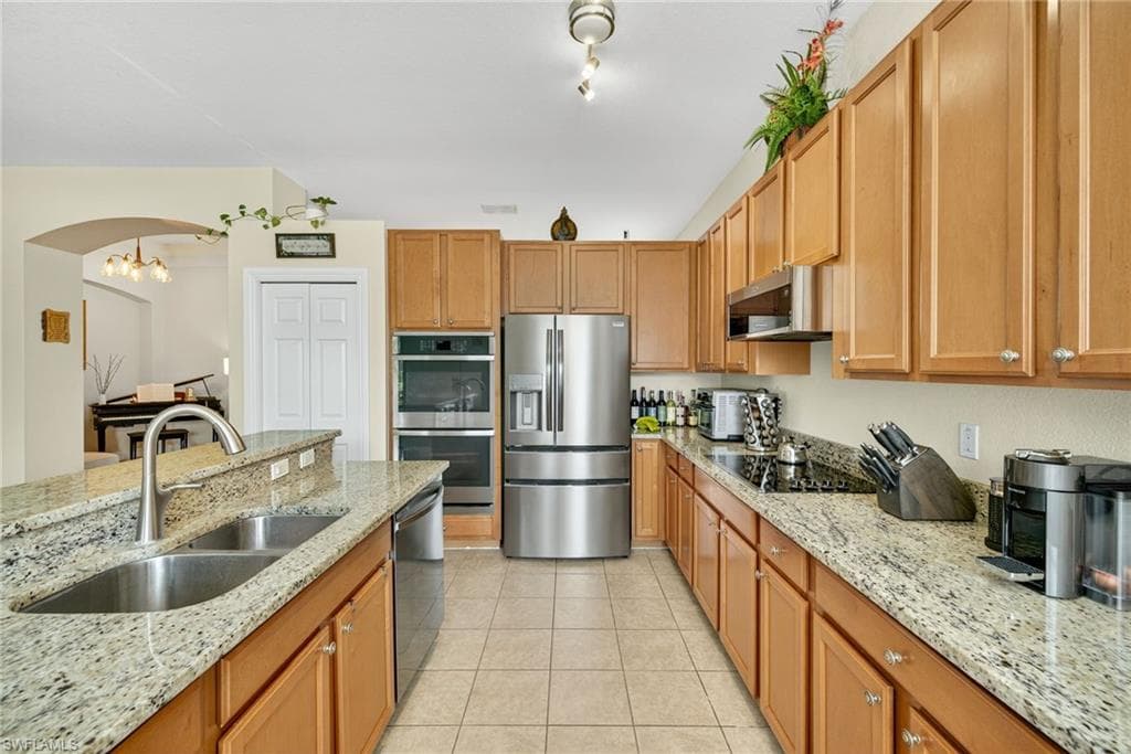 9174 River Otter DR, FORT MYERS FL 33912-2