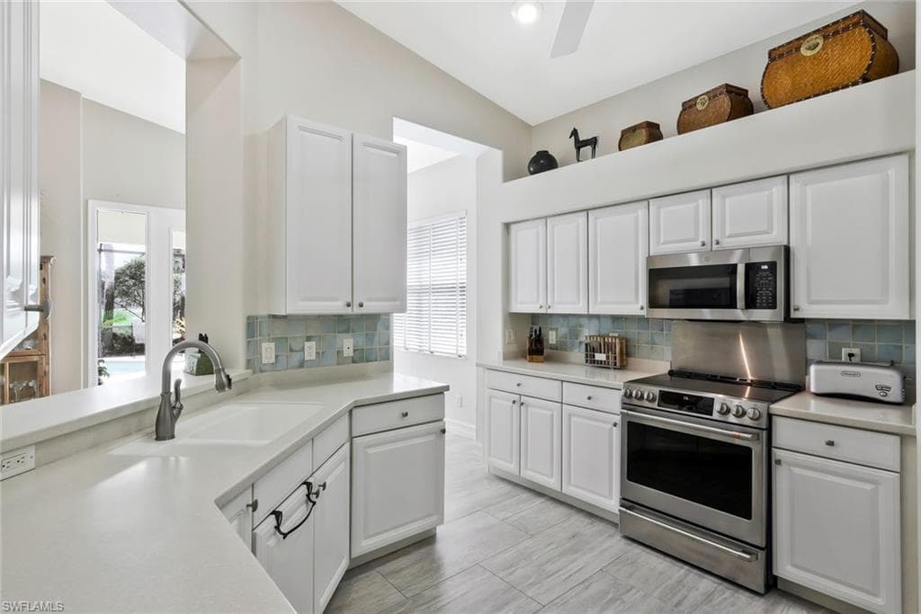 12604 Wildcat Cove CIR, ESTERO FL 33928-9