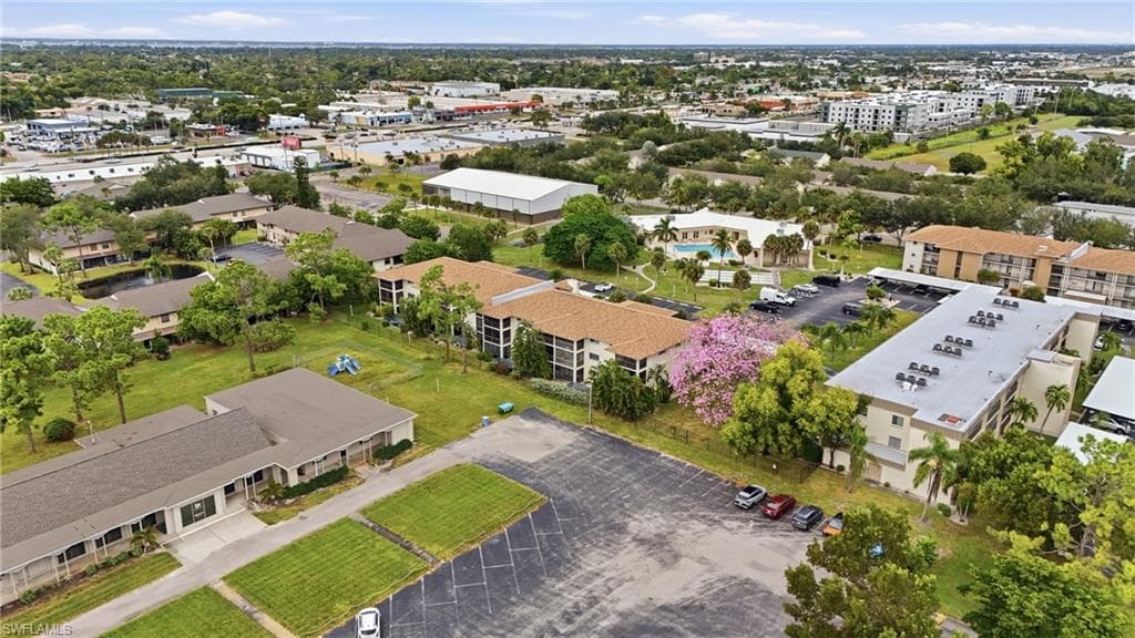 2079 Barkeley LN # 24, FORT MYERS FL 33907-29