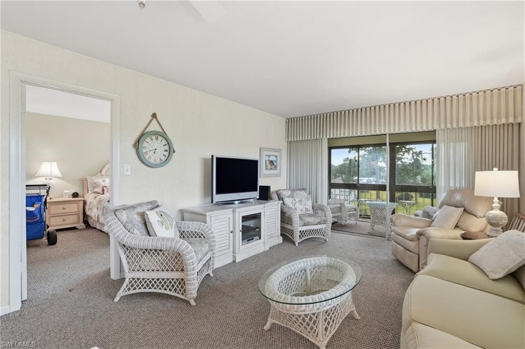 2079 Barkeley LN # 24, FORT MYERS FL 33907-8