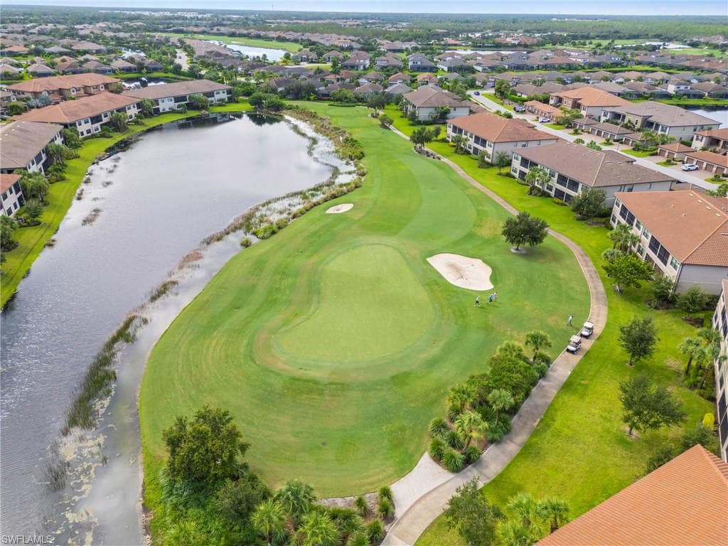 9402 Pocida CT # 202, NAPLES FL 34119-4