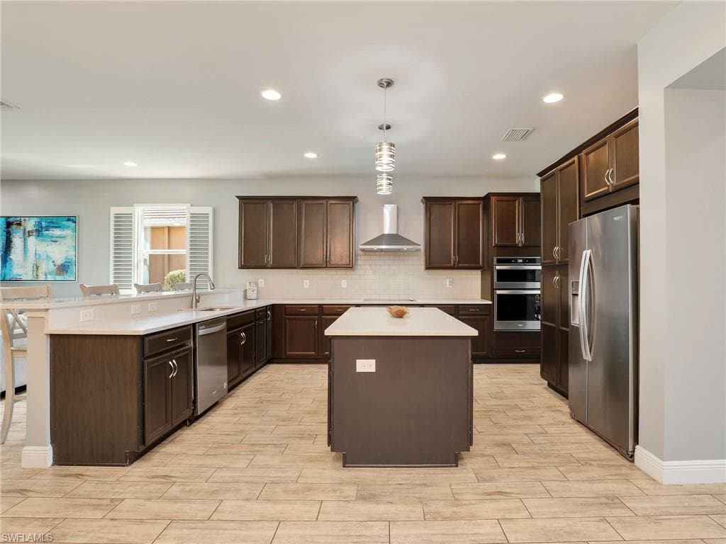 3853 Helmsman DR, NAPLES FL 34120-16