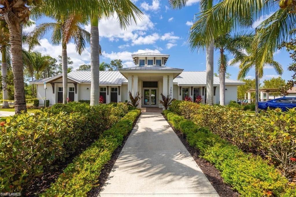 3853 Helmsman DR, NAPLES FL 34120-48