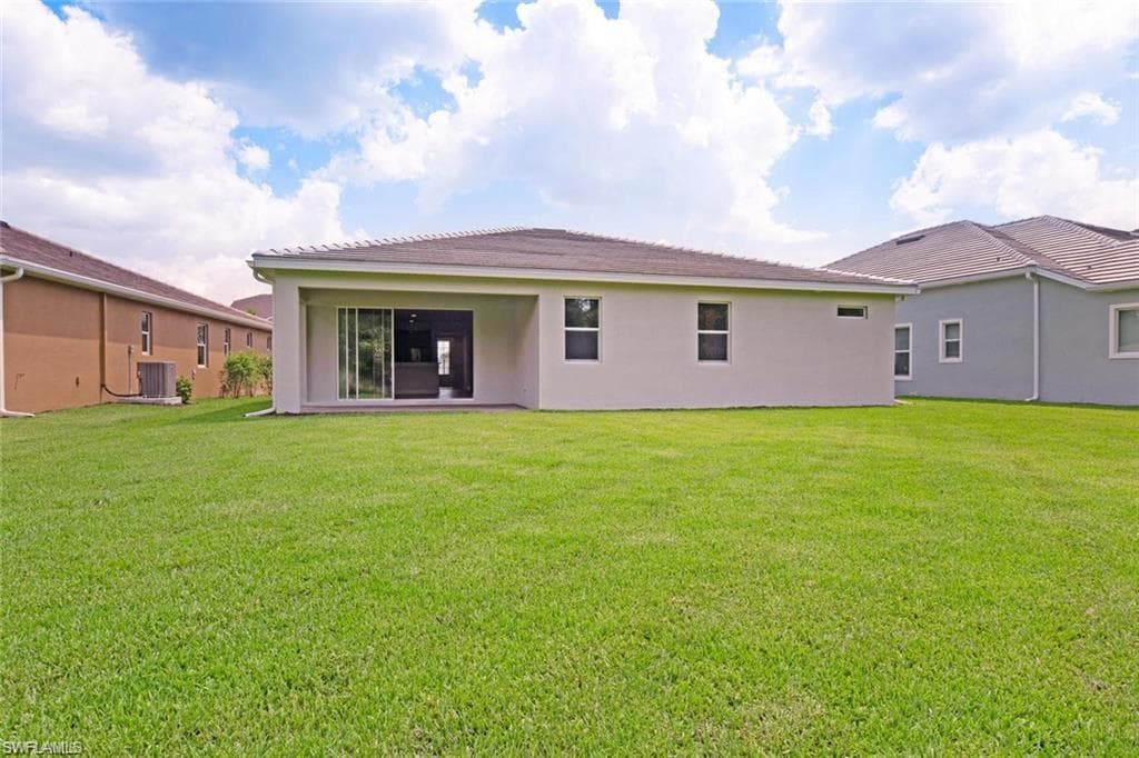3853 Helmsman DR, NAPLES FL 34120-39
