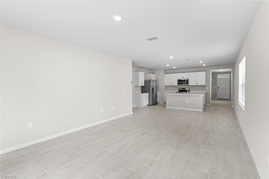 1150 Brooklands DR, FORT MYERS FL 33905-12