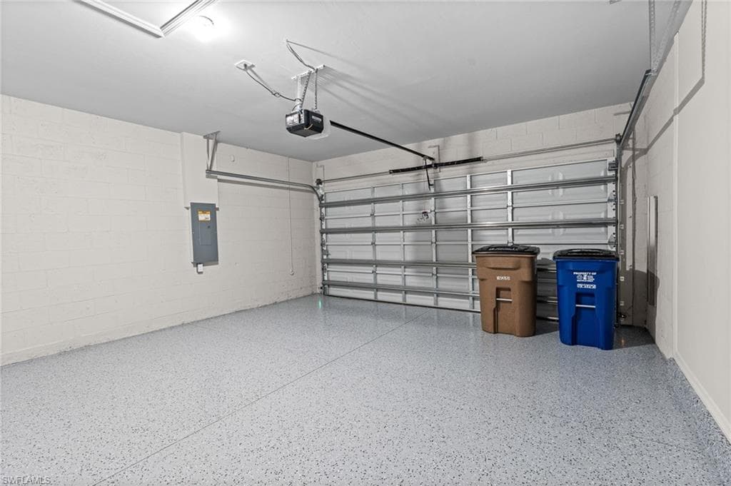 1150 Brooklands DR, FORT MYERS FL 33905-21