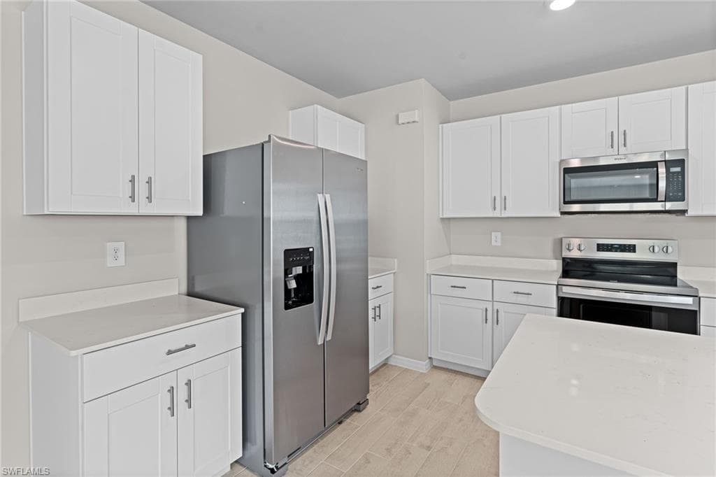 1150 Brooklands DR, FORT MYERS FL 33905-6