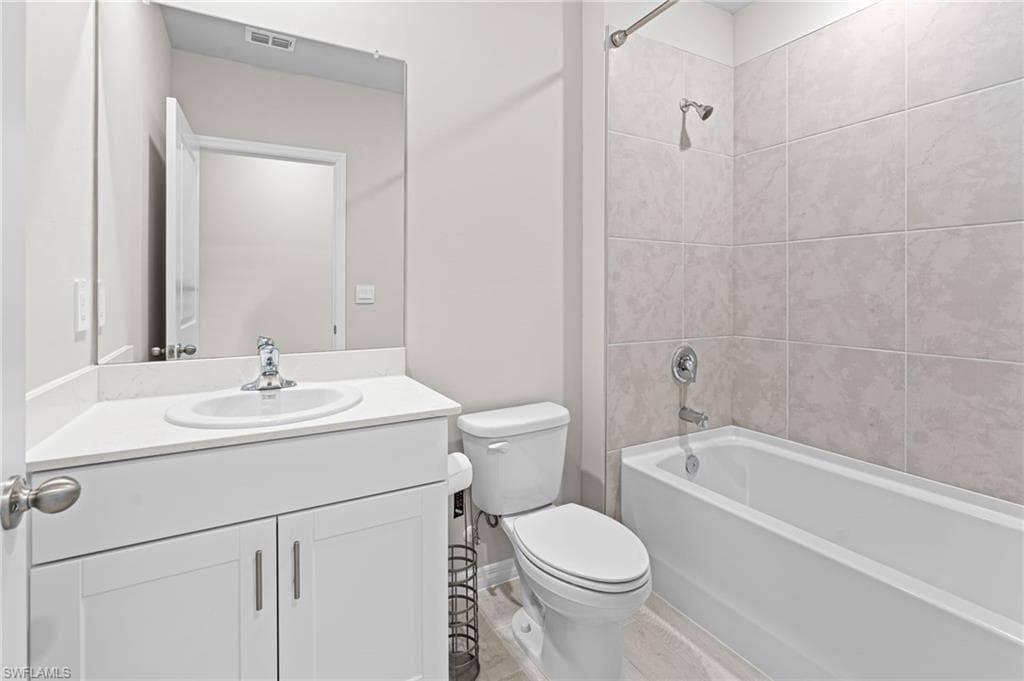 1150 Brooklands DR, FORT MYERS FL 33905-18