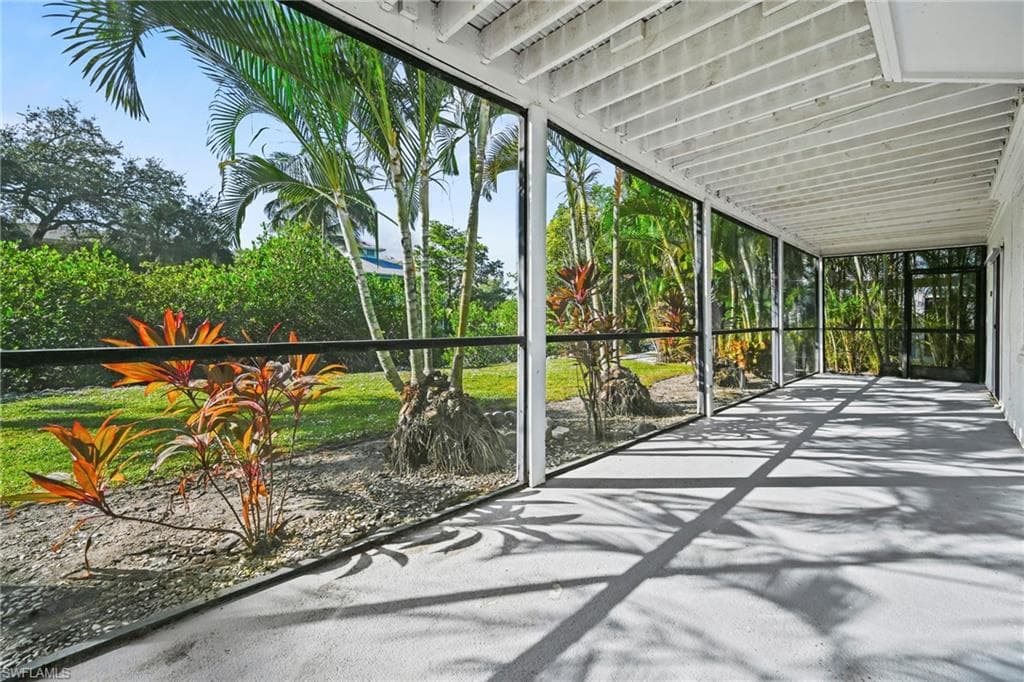 1570 Avion PL, NAPLES FL 34104-23