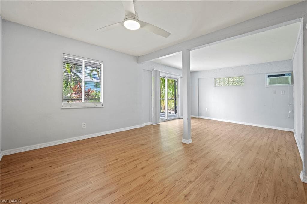 1570 Avion PL, NAPLES FL 34104-18