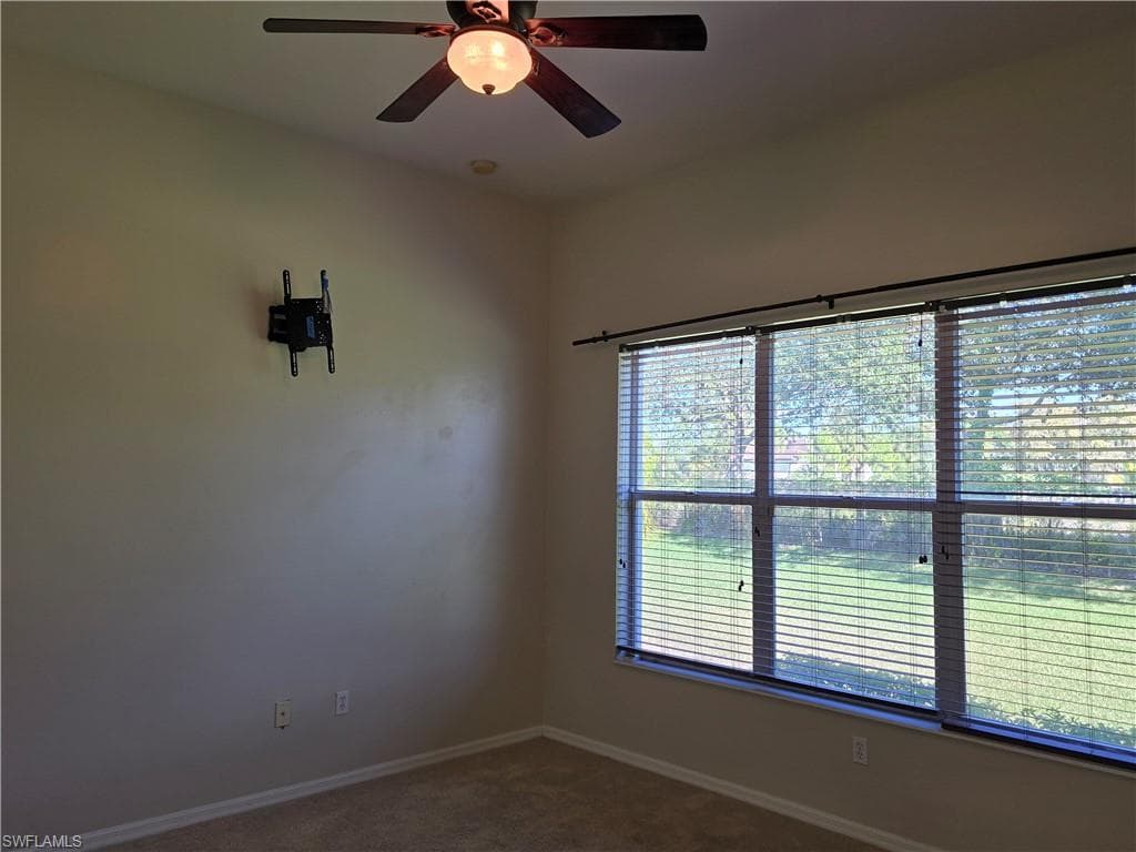 2049 Fairmont LN, NAPLES FL 34120-16