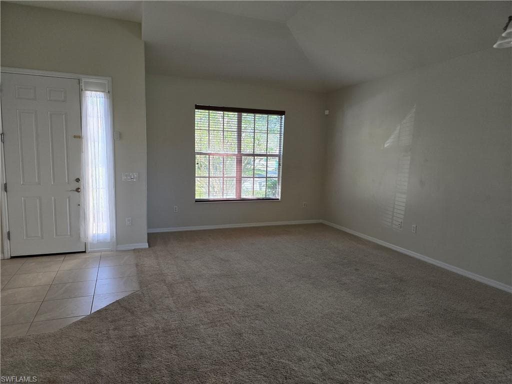 2049 Fairmont LN, NAPLES FL 34120-6