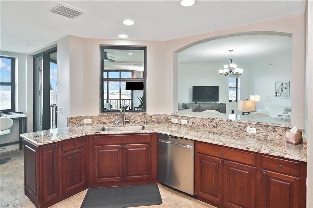 11600 Court Of Palms 606-13