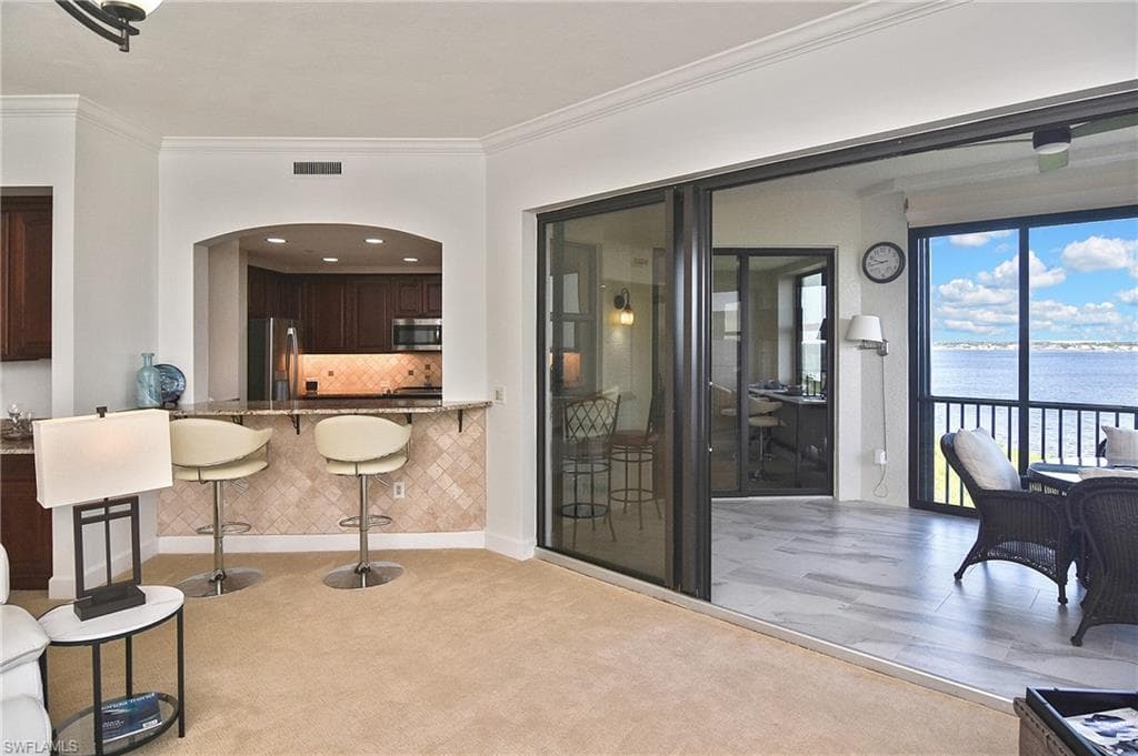 11600 Court Of Palms 606-7