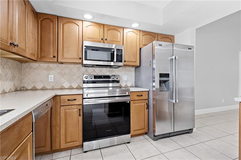 3739 Sabal Springs BLVD, NORTH FORT MYERS FL 33917-6