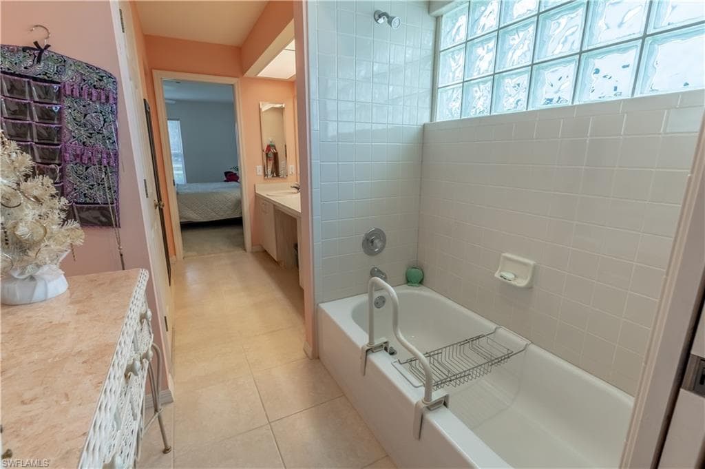 25451 Fairway Dunes CT-11