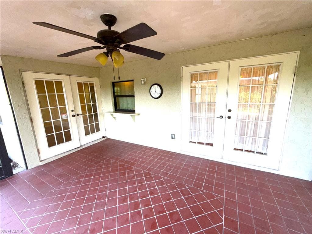 537 Landmark DR, NAPLES FL 34112-26