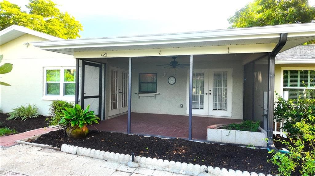 537 Landmark DR, NAPLES FL 34112-31
