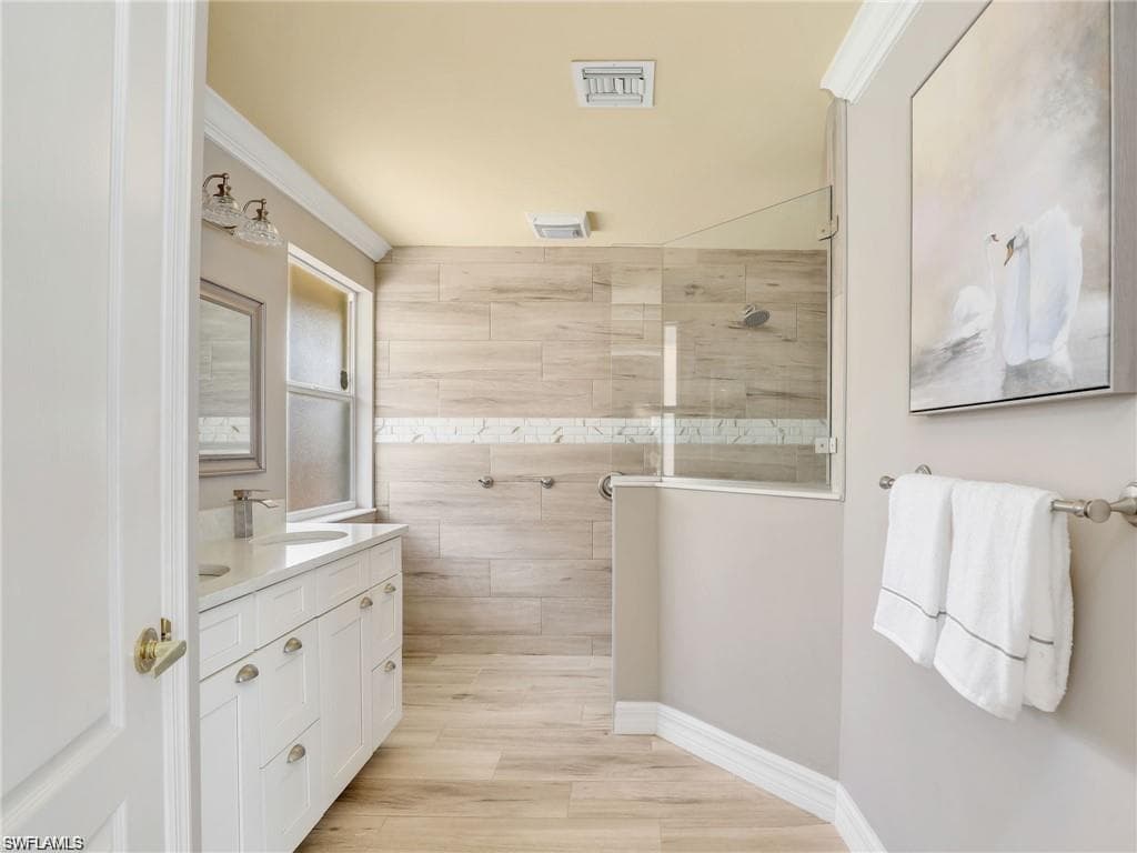 11526 Forest Mere DR, BONITA SPRINGS FL 34135-11