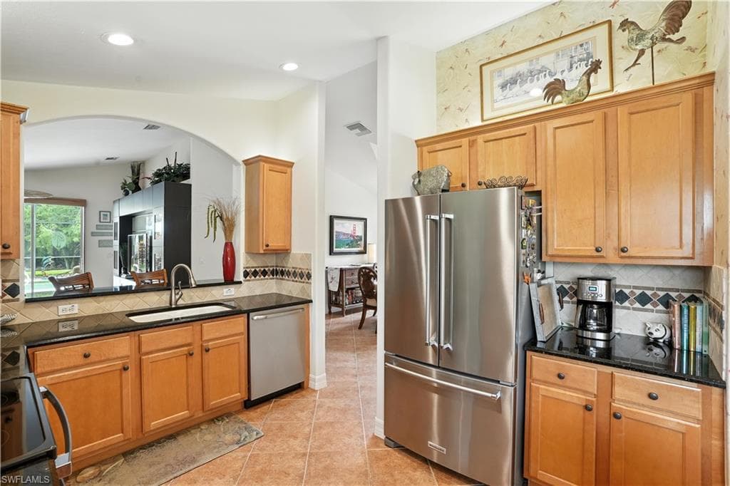 1381 Areca CV, NAPLES FL 34119-6