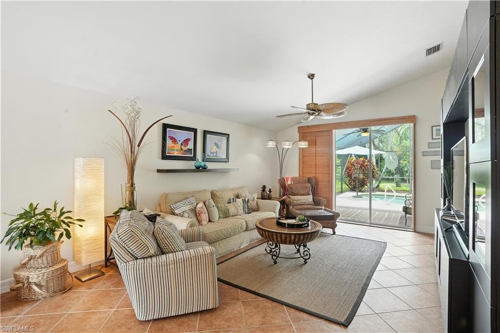 1381 Areca CV, NAPLES FL 34119-4