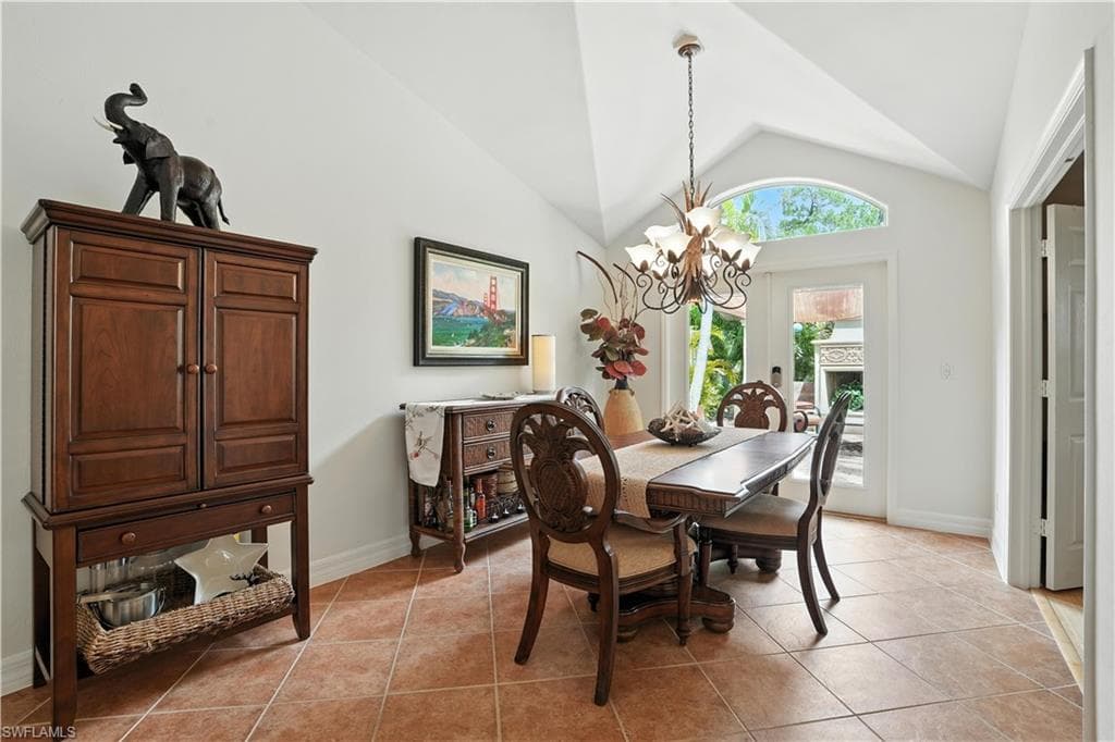 1381 Areca CV, NAPLES FL 34119-3