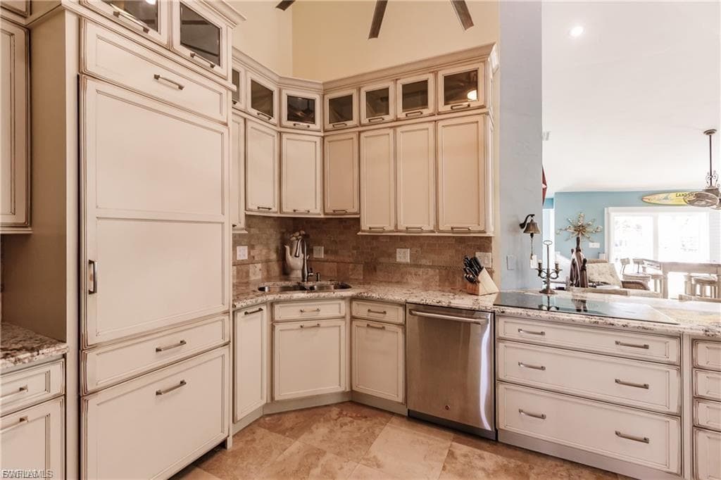 12122 Siesta DR, FORT MYERS BEACH FL 33931-9