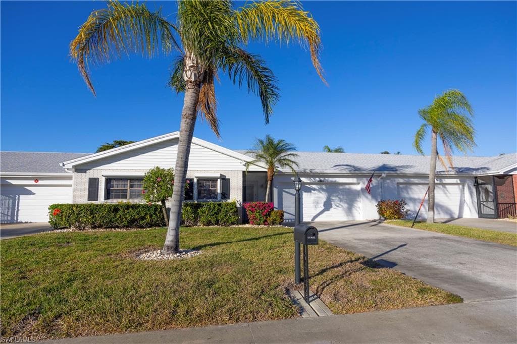 1513 Edgewater CIR, FORT MYERS FL 33919-1