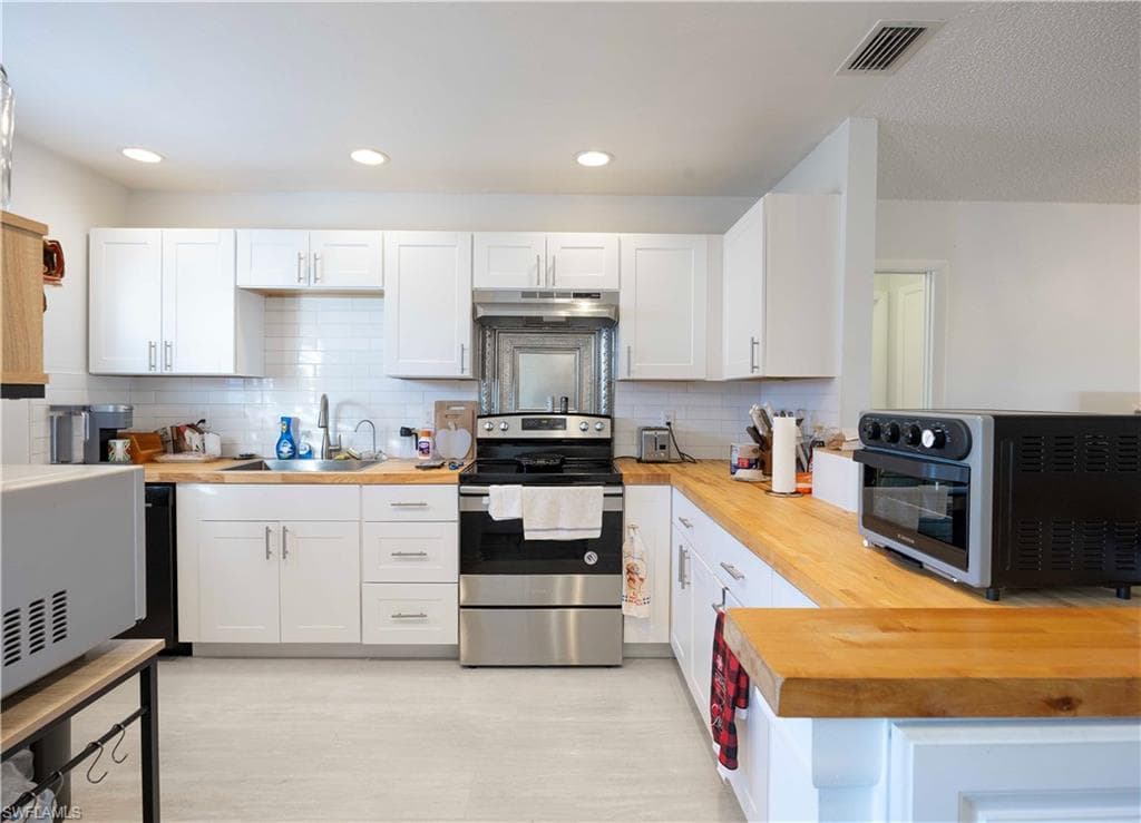 1513 Edgewater CIR, FORT MYERS FL 33919-3