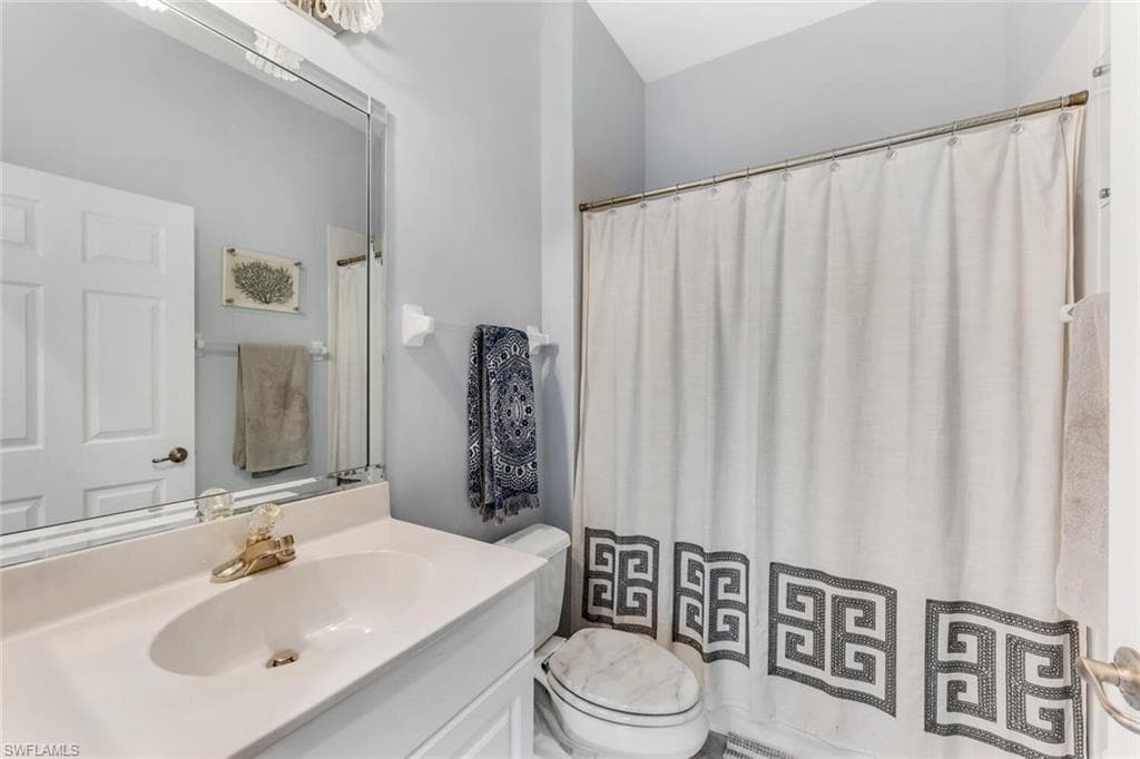 608 Vintage Reserve LN # 24C, NAPLES FL 34119-15