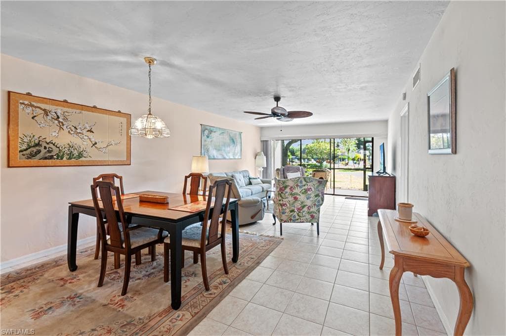 1208 Commonwealth CIR # J103, NAPLES FL 34116-12
